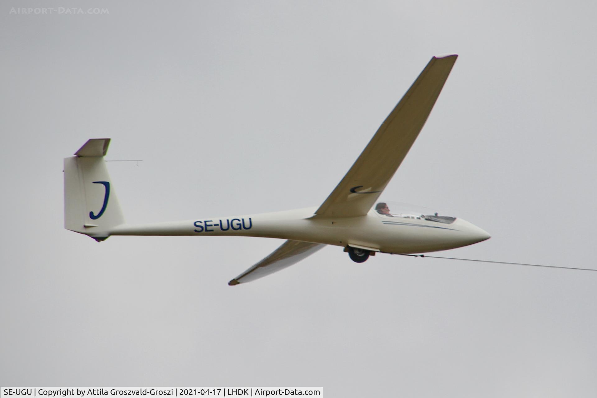 SE-UGU, Schleicher ASW-20C C/N 20745, LHDK . Dunakeszi Airport, Hungary