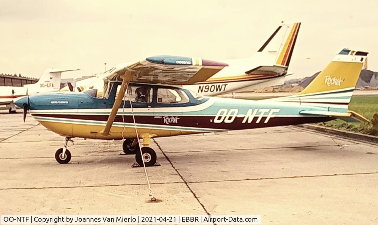 OO-NTF, 1971 Reims FR172H C/N 1720244, scan from slide