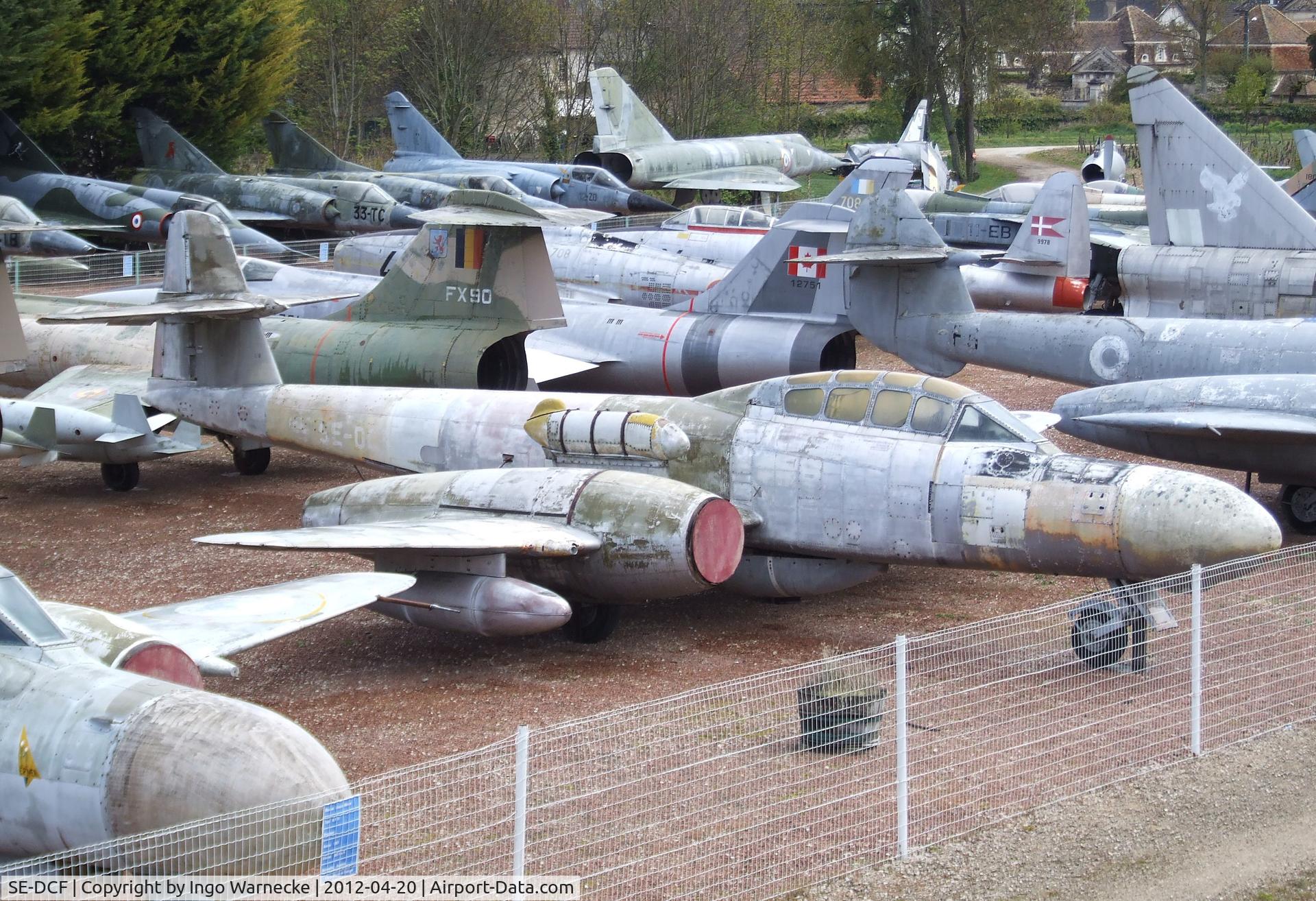 SE-DCF, 1953 Gloster Meteor TT.20 C/N AW5562, Gloster Meteor TT20 at the Musee de l'Aviation du Chateau, Savigny-les-Beaune