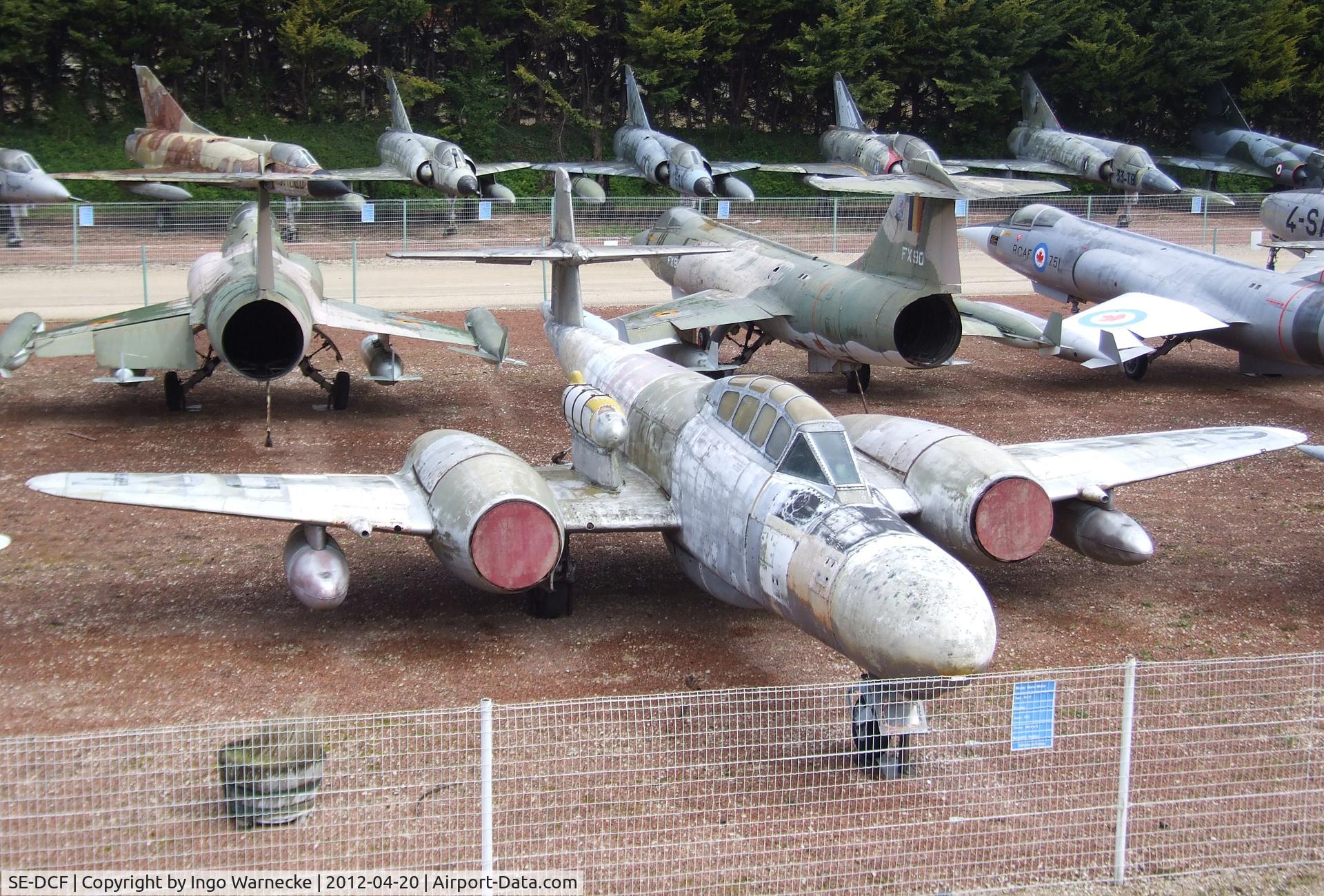SE-DCF, 1953 Gloster Meteor TT.20 C/N AW5562, Gloster Meteor TT20 at the Musee de l'Aviation du Chateau, Savigny-les-Beaune