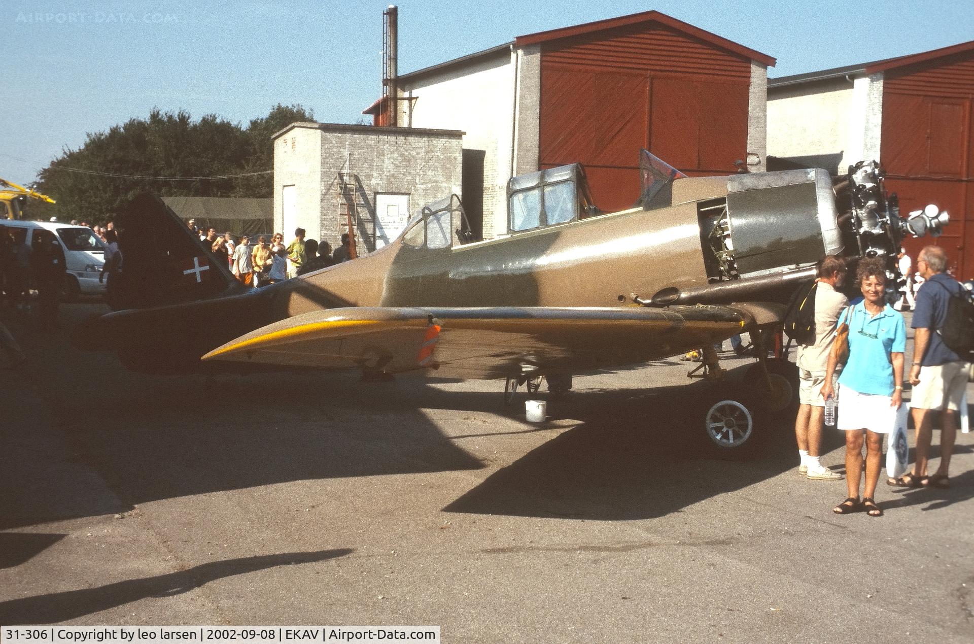 31-306, Noorduyn AT-16-ND Harvard IIB C/N 14-748, Avedøre 8.9.2002