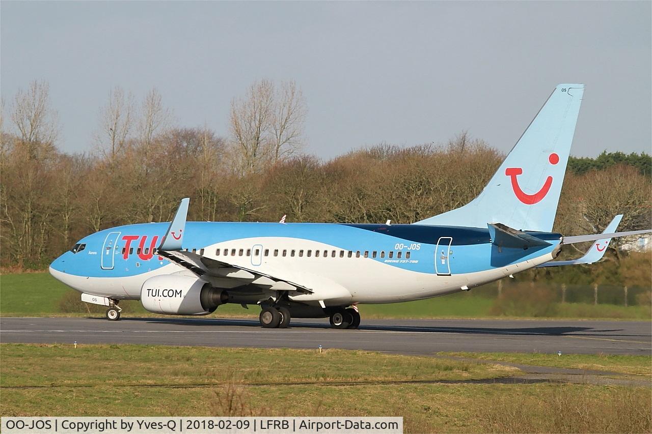 OO-JOS, 2008 Boeing 737-7K5 C/N 35282, Boeing 737-7K5, Lining up rwy 25L, Brest-Bretagne airport (LFRB-BES)