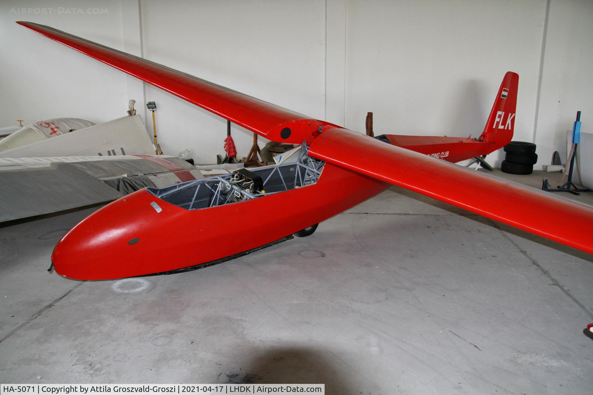HA-5071, 1961 Schleicher Ka-7 Rhonadler C/N 985, LHDK . Dunakeszi Airport, Hungary