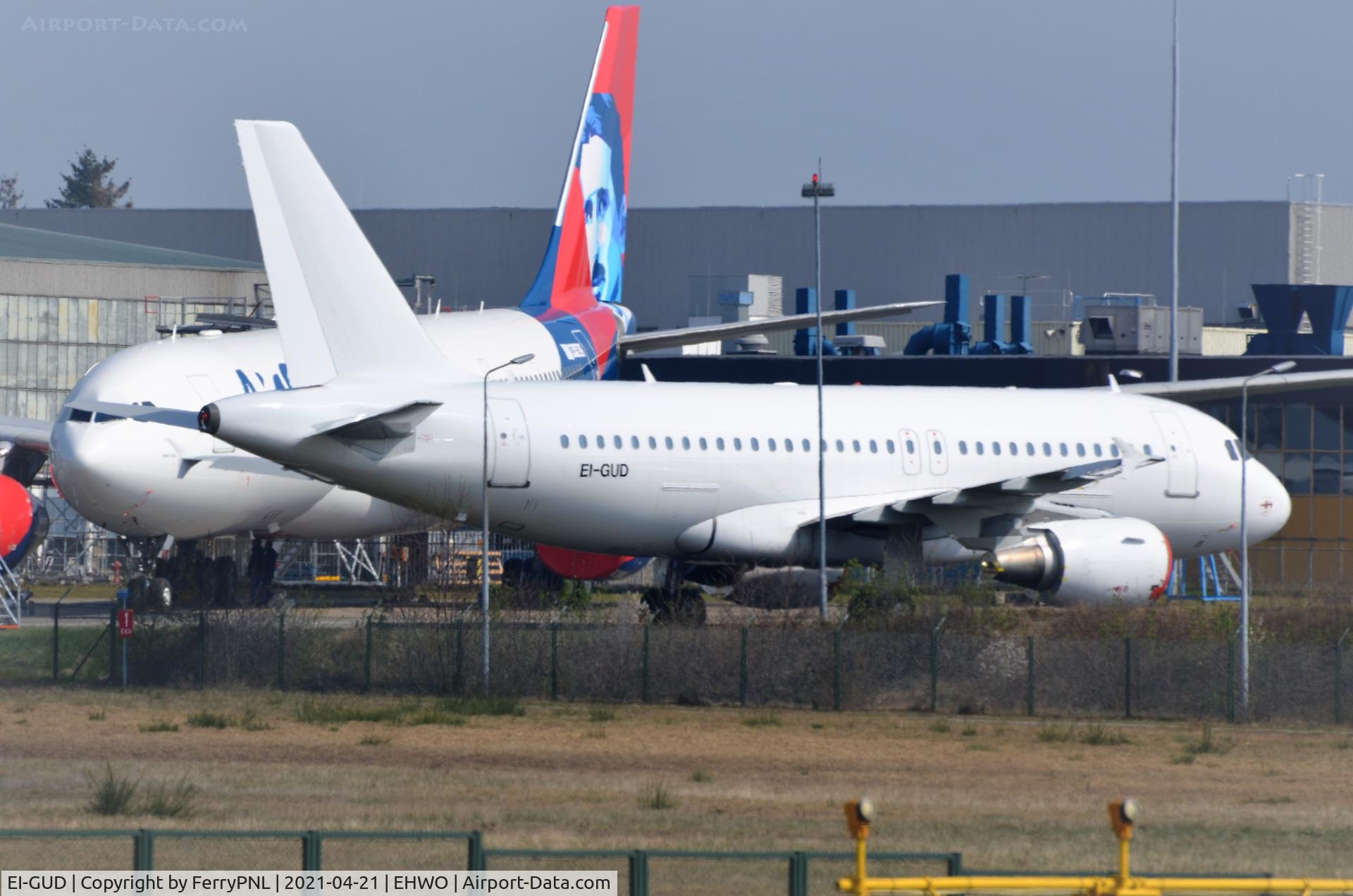 EI-GUD, 2005 Airbus A319-111 C/N 2512, Former Easyjet A319 G-EZIO stored in WOE