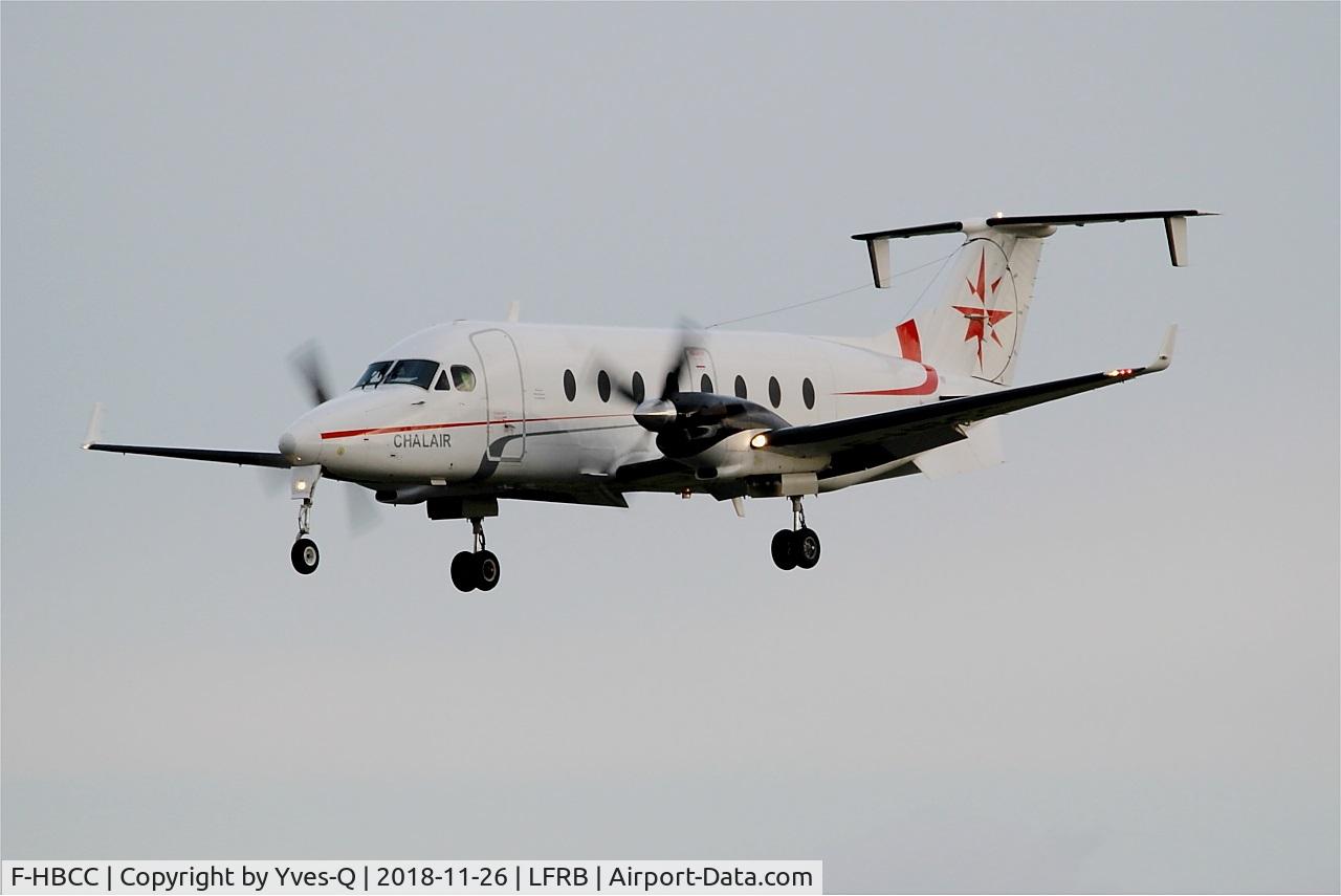 F-HBCC, 1999 Beech 1900D C/N UE-350, Beech 1900D, Short approach rwy 25L, Brest-Bretagne Airport (LFRB-BES)