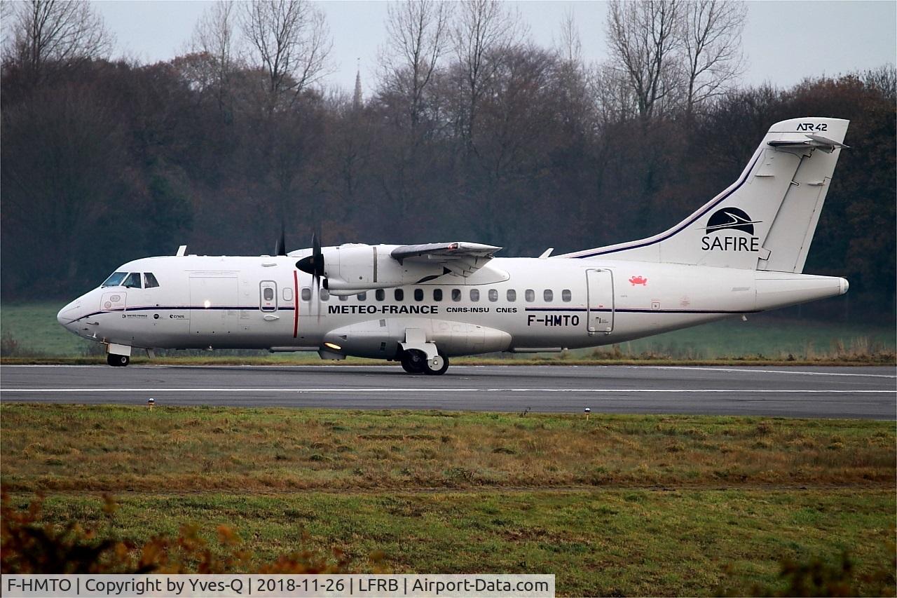 F-HMTO, 1988 ATR 42-320 C/N 078, ATR 42-320, Lining up rwy 25L, Brest-Bretagne Airport (LFRB-BES)