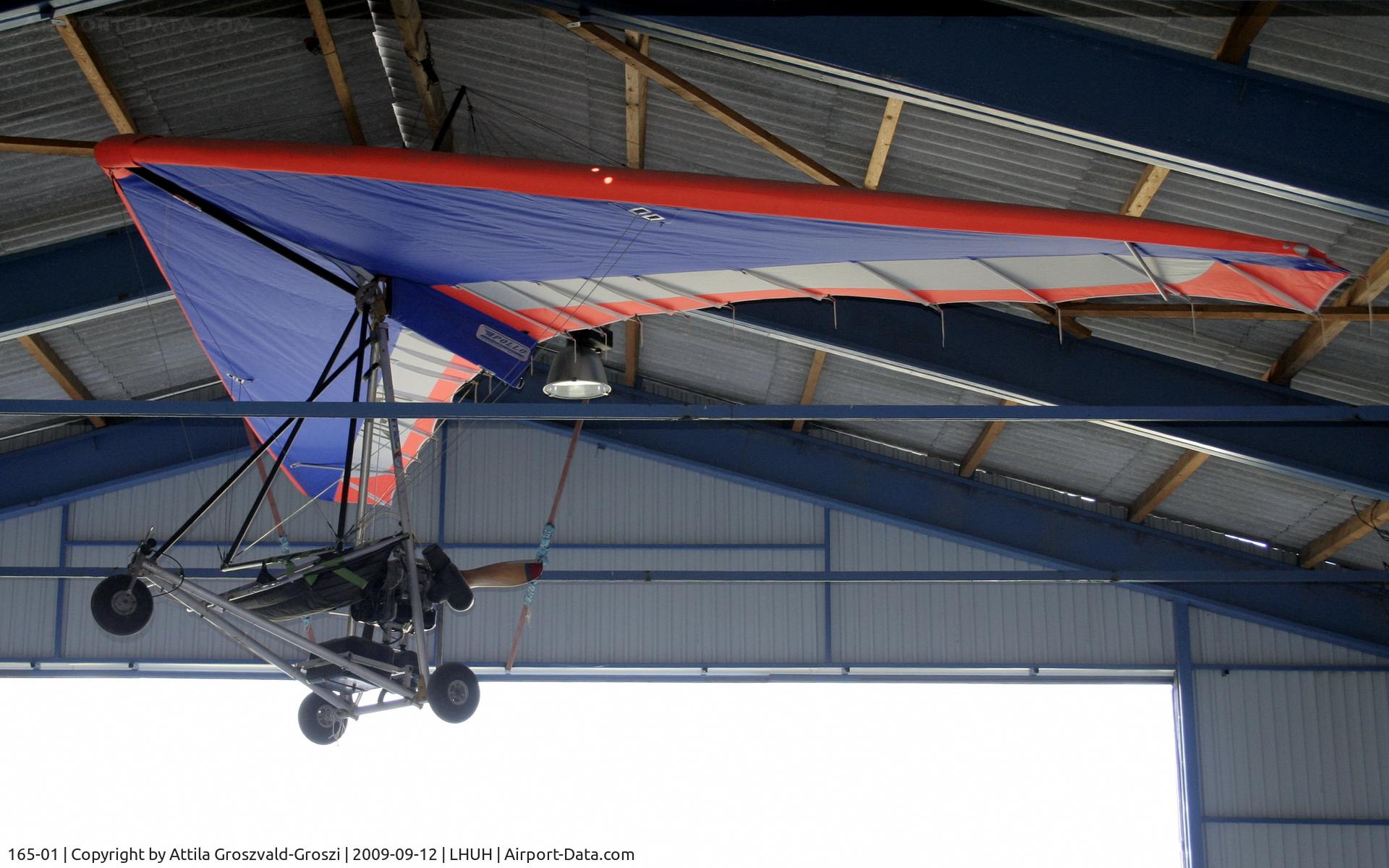 165-01, Halley Apollo CXM C/N 040304, LHUH - Úrhida Airport, Hungary