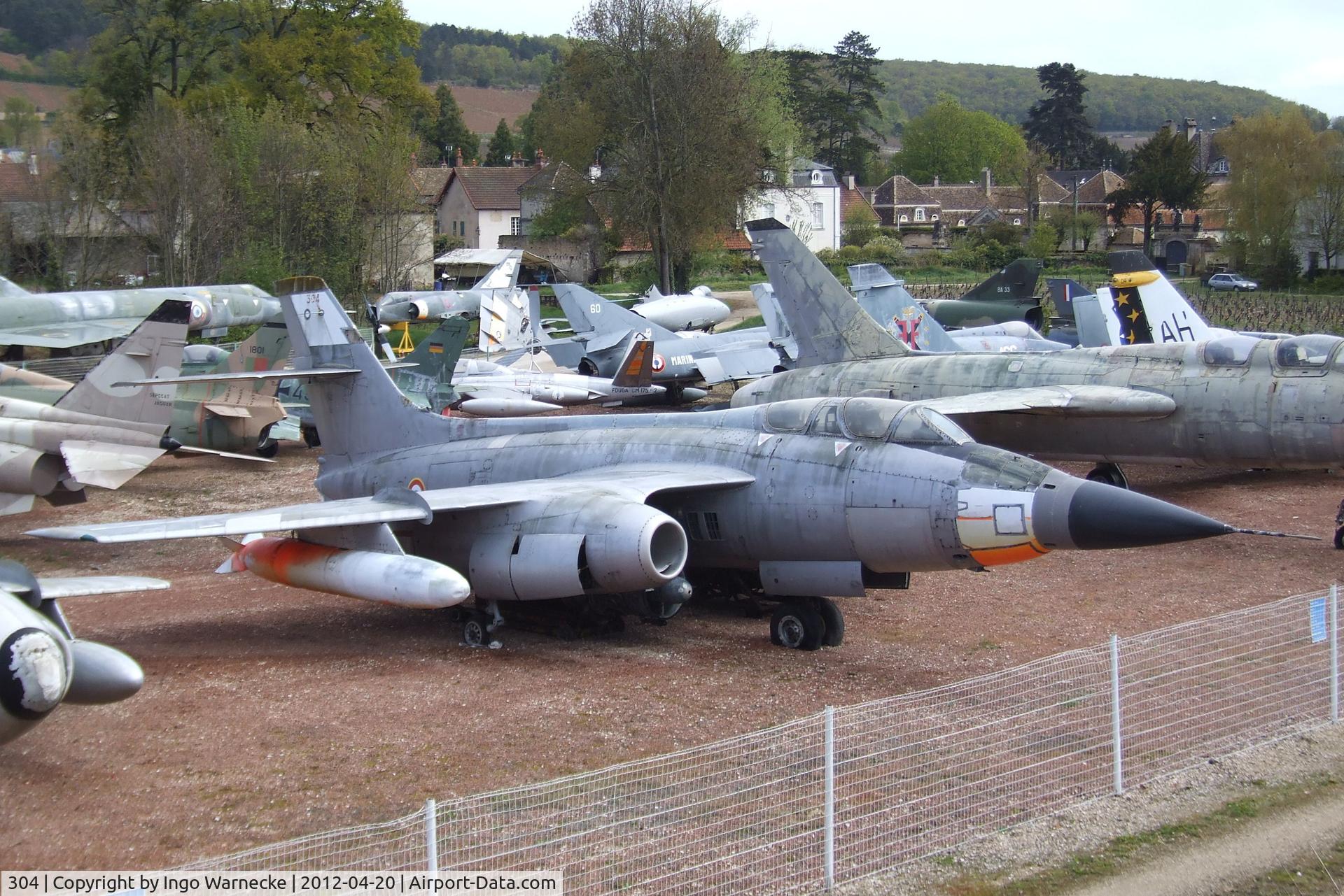 304, 1956 Sud Aviation SO.4050 Vautour IIN C/N 11, Sud-Ouest SO.4050 Vautour II N (radar-testbed at CEAM/CEV) at the Musee de l'Aviation du Chateau, Savigny-les-Beaune
