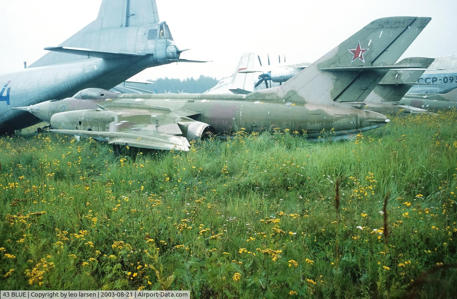43 BLUE, Yakovlev YAK-28LP C/N 1971002, Monino Museum Moscow 21.8.2003