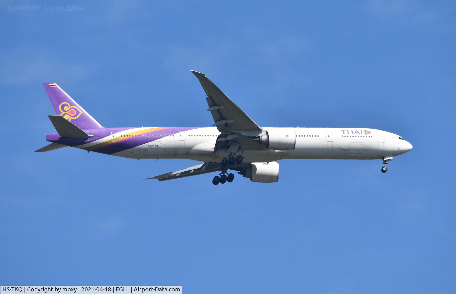 HS-TKQ, 2013 Boeing 777-3AL/ER C/N 41526, Boeing 777-3AL/ER on finals to 9R London Heathrow.