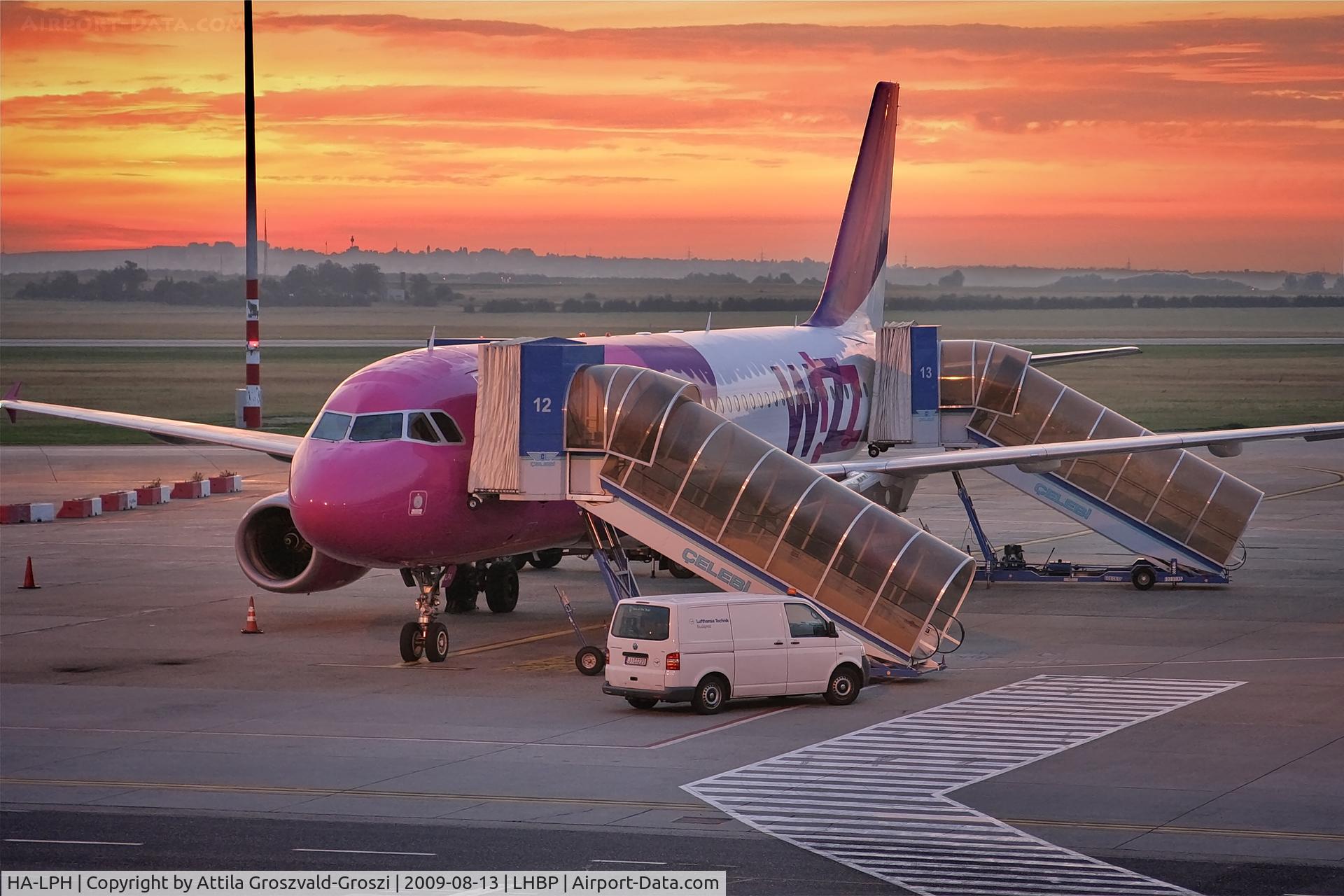 HA-LPH, 2006 Airbus A320-232 C/N 2688, LHBP - Ferihegy Terminal I. Hungary