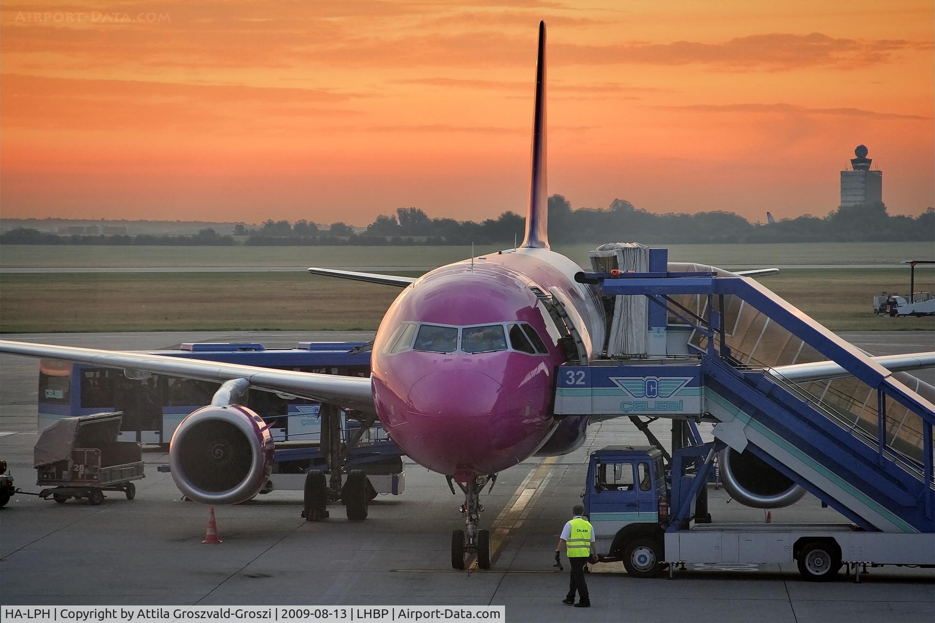 HA-LPH, 2006 Airbus A320-232 C/N 2688, LHBP - Ferihegy Terminal I. Hungary