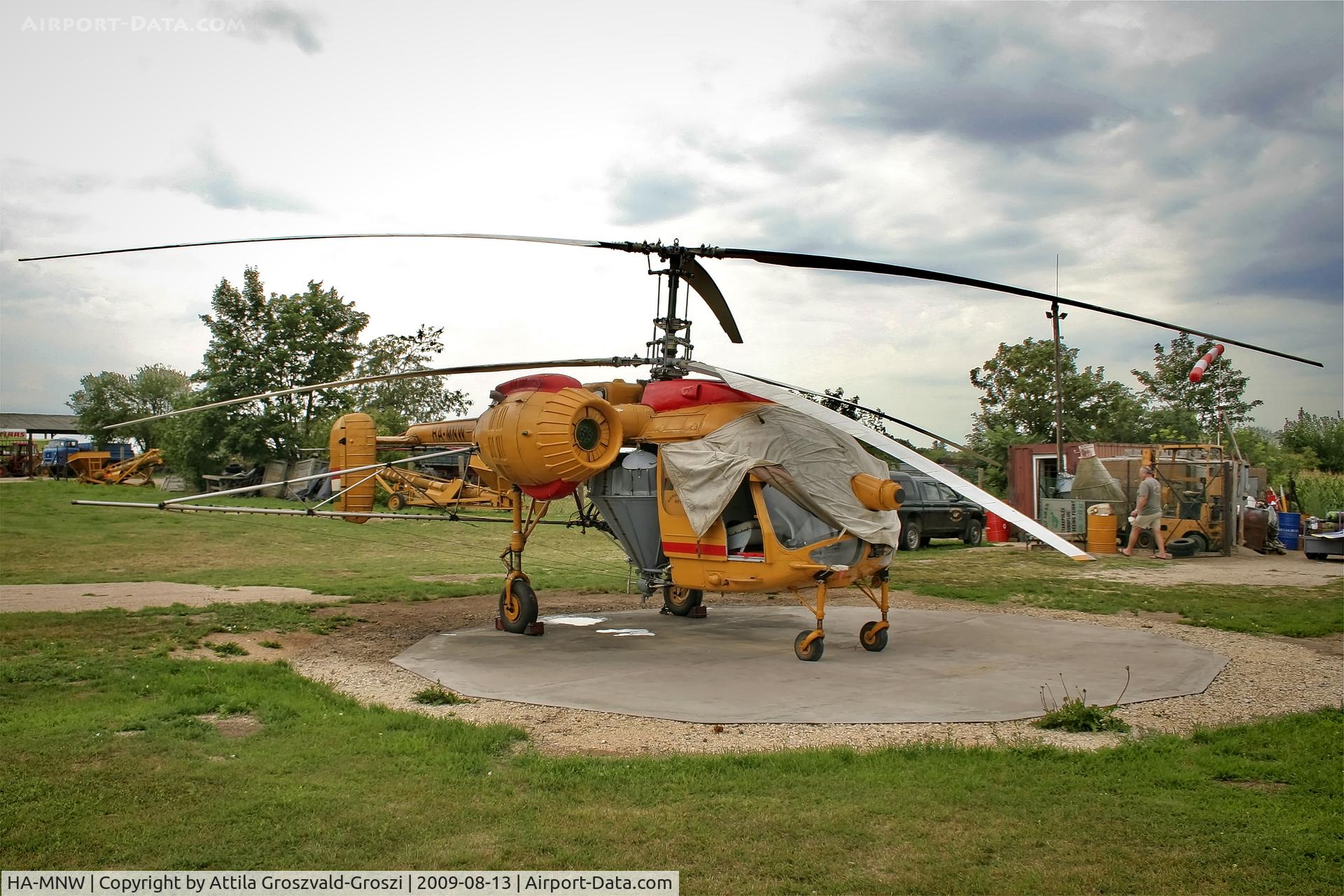 HA-MNW, 1976 Kamov Ka-26 Hoodlum C/N 7605609, Kápolnásnyék, agricultural airport and take-off field, Hungary
