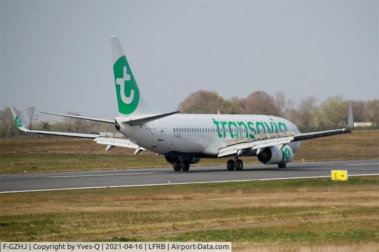 F-GZHJ, 2013 Boeing 737-86J C/N 37778, Boeing 737-86J, Landing rwy 07R, Brest-Bretagne Airport (LFRB-BES)