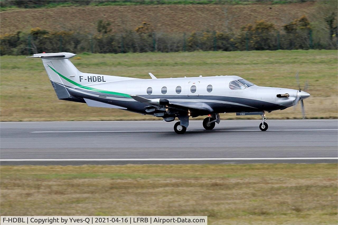 F-HDBL, 2012 Pilatus PC-12/47E C/N 1362, Pilatus PC-12/47E, Take off run rwy 07R, Brest-Bretagne airport (LFRB-BES)