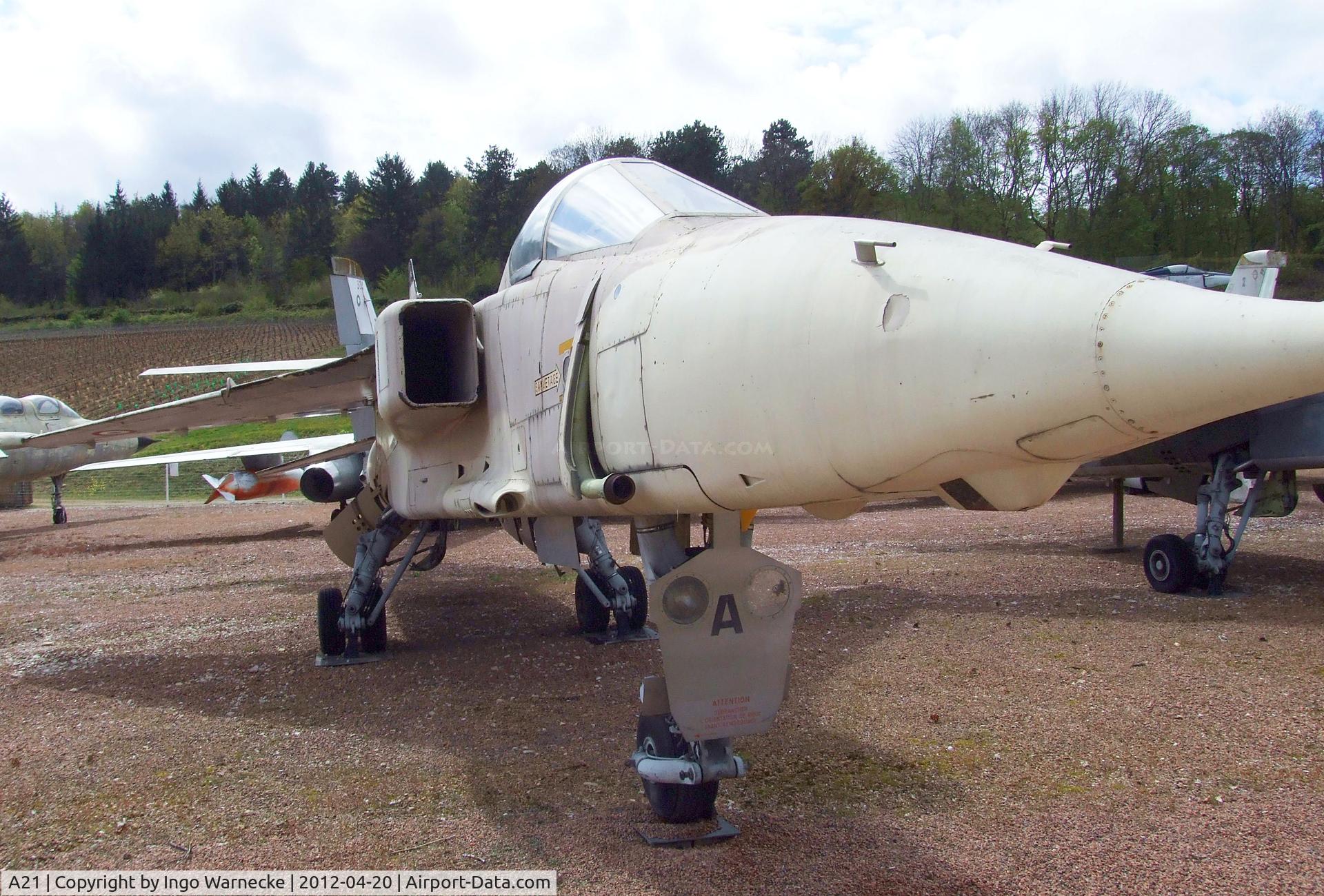 A21, Sepecat Jaguar A C/N A21, SEPECAT Jaguar A at the Musee de l'Aviation du Chateau, Savigny-les-Beaune