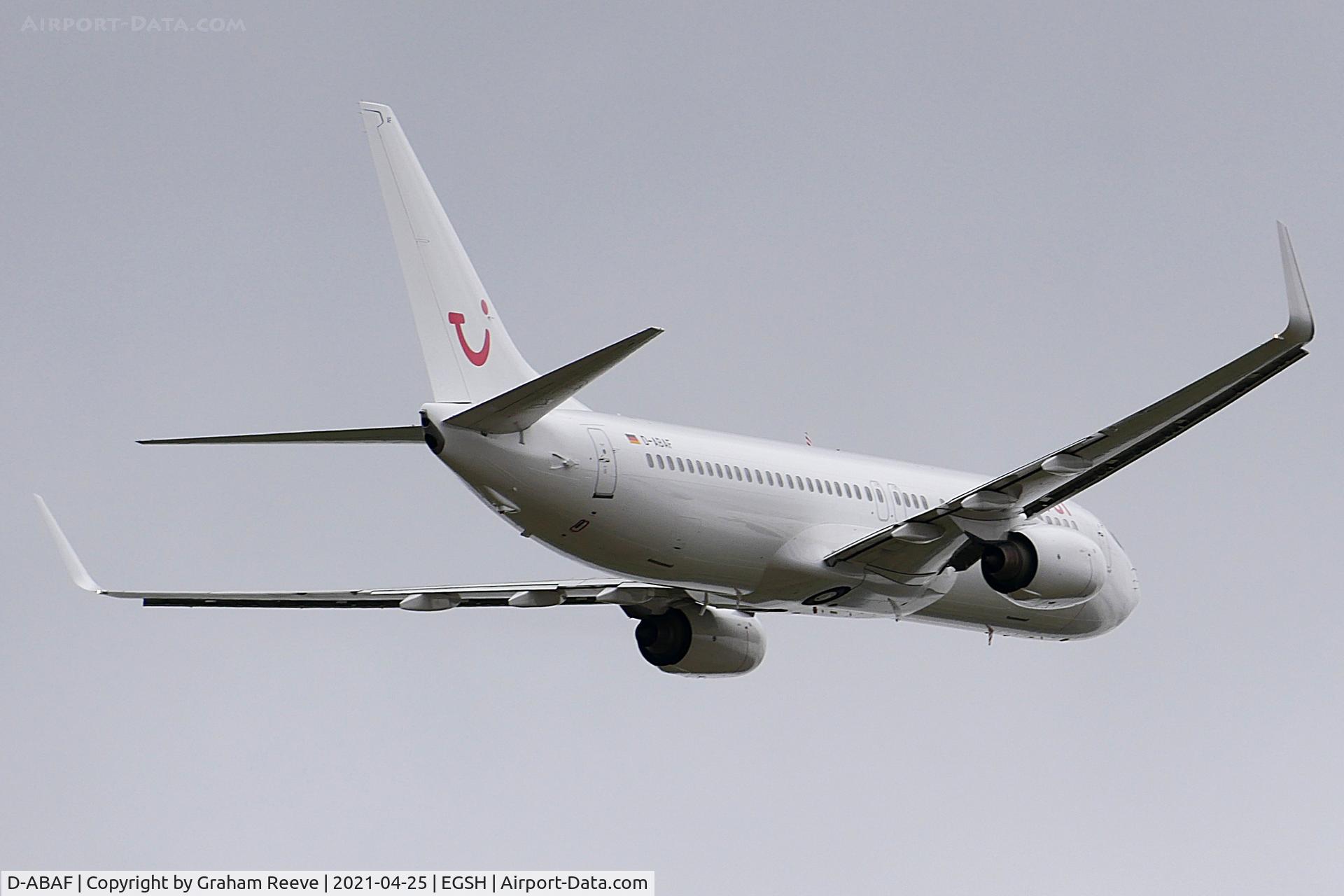 D-ABAF, 2001 Boeing 737-86J C/N 30878, Departing from Norwich.