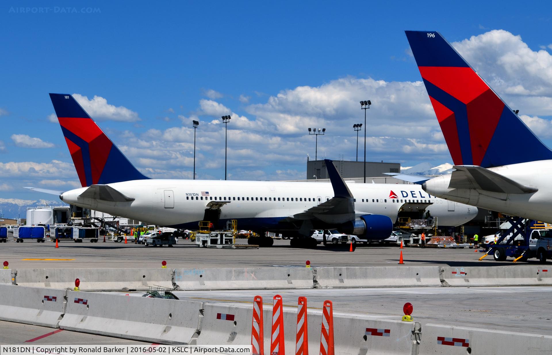 N181DN, 1992 Boeing 767-332 C/N 25986, At  the gate SLC
