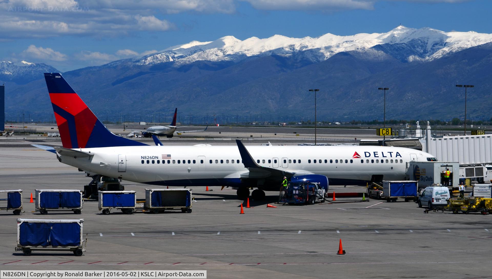 N826DN, 2014 Boeing 737-932/ER C/N 31937, Gate C8 SLC