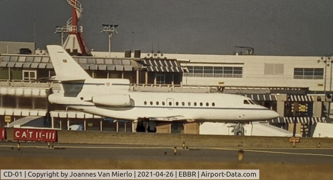 CD-01, 1991 Dassault Falcon 900B C/N 109, Scan from slide