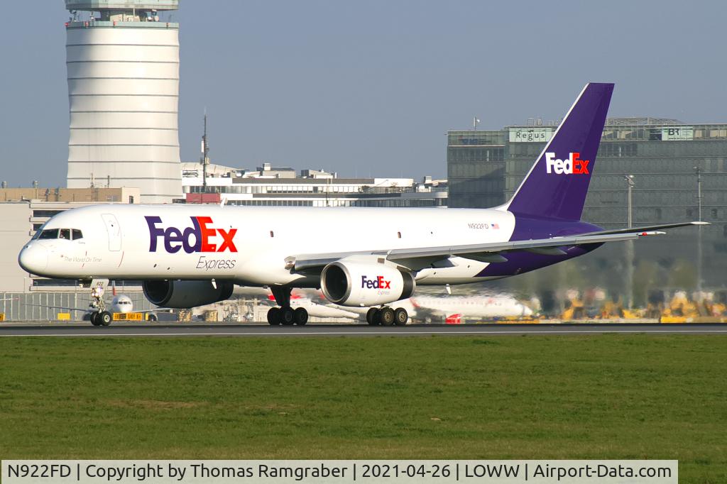 N922FD, 1989 Boeing 757-23A C/N 24293, FedEx - Federal Express Boeing 757-200(F)