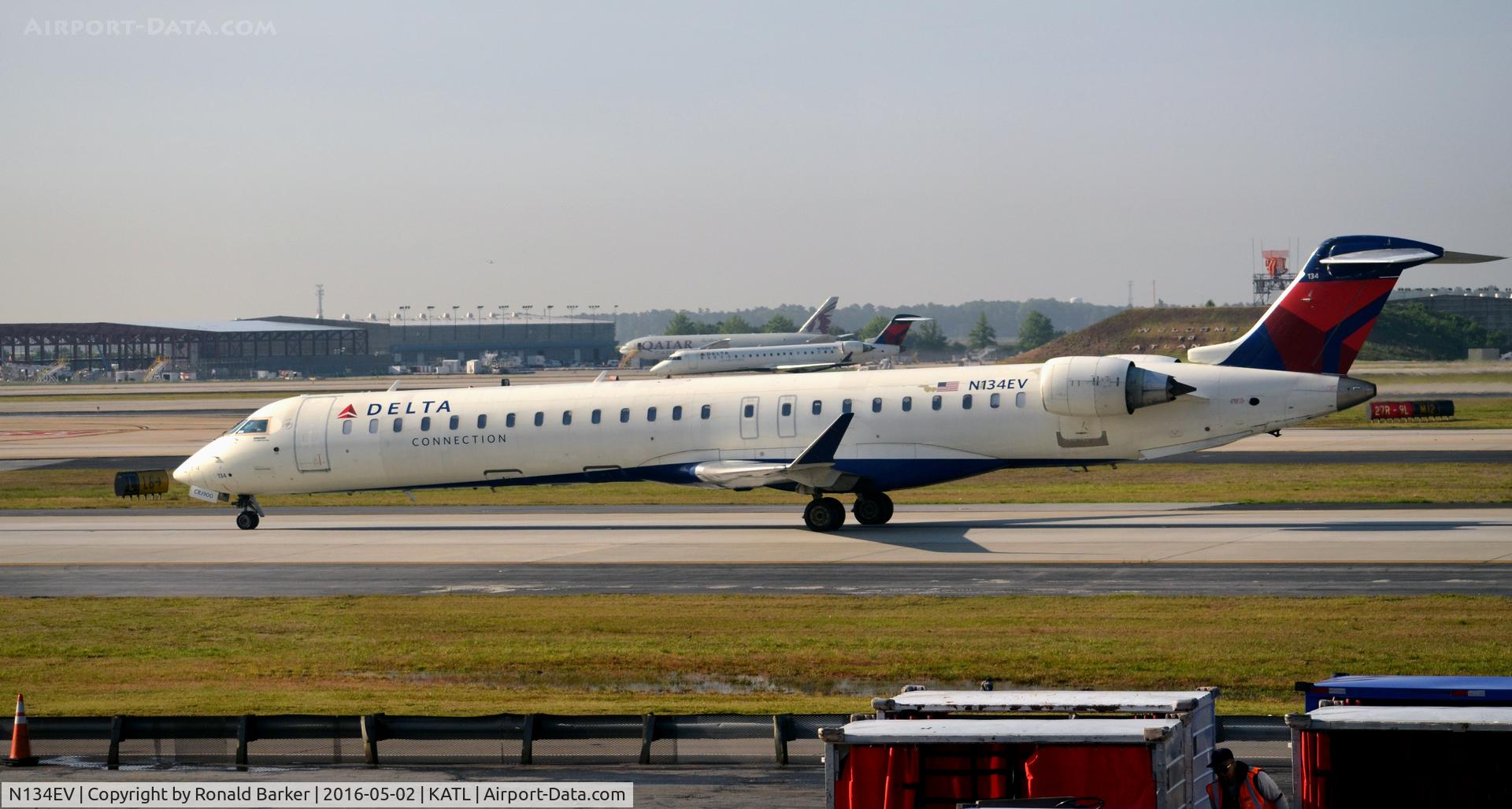 N134EV, 2009 Bombardier CRJ-900ER (CL-600-2D24) C/N 15223, Taxi Atlanta