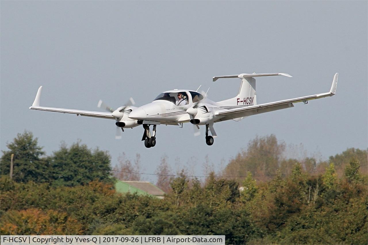 F-HCSV, 2008 Diamond DA-42 Twin Star C/N 42.371, Diamond DA-42 Twin Star, On final rwy 25L, Brest-Bretagne airport (LFRB-BES)