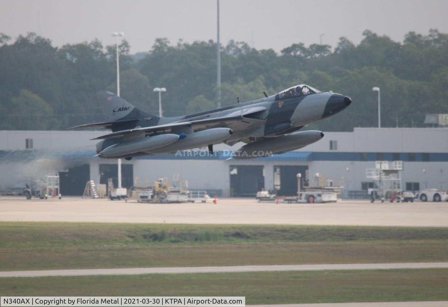 N340AX, 1958 Hawker Hunter F.58A C/N 41H-697464, Hunter