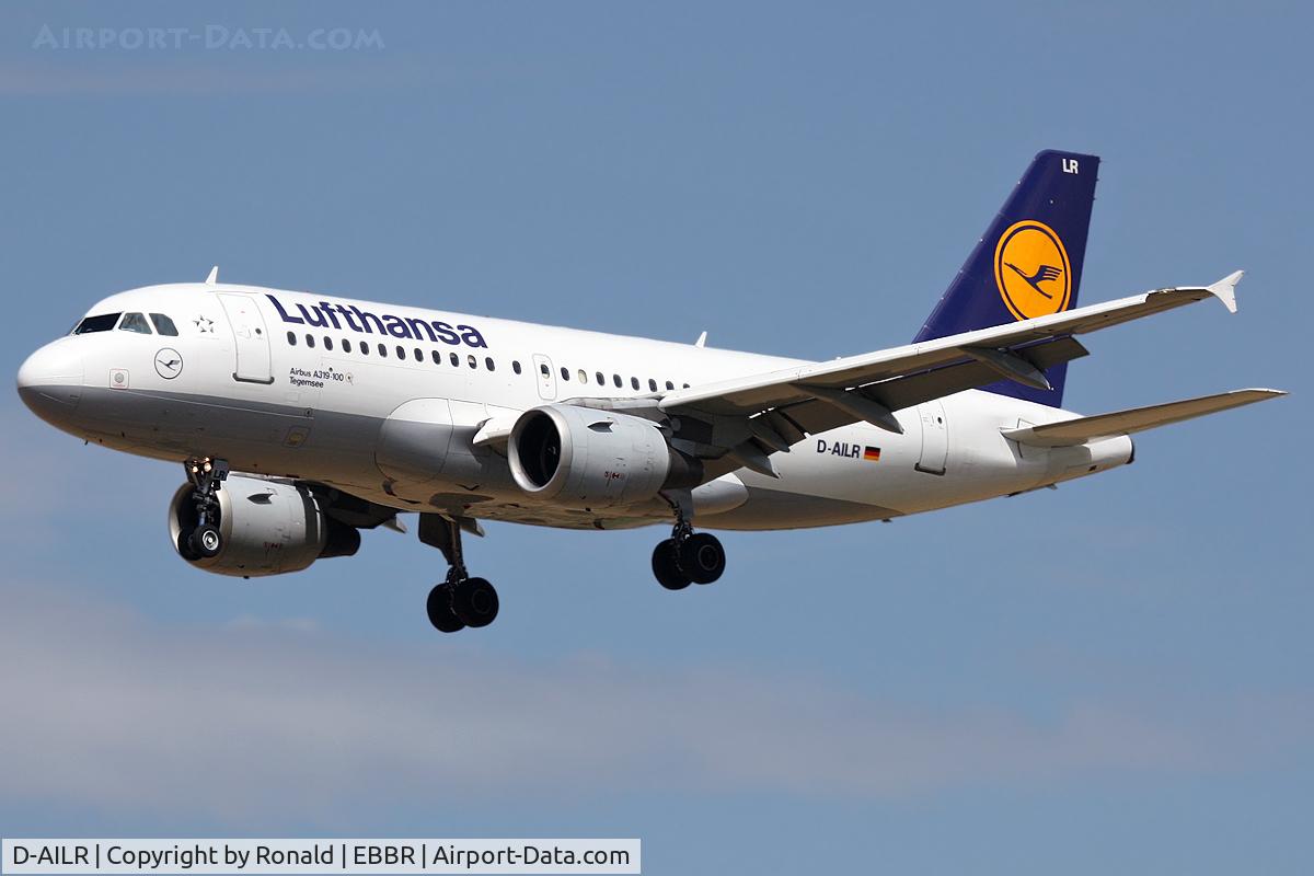 D-AILR, 1997 Airbus A319-114 C/N 723, at bru
