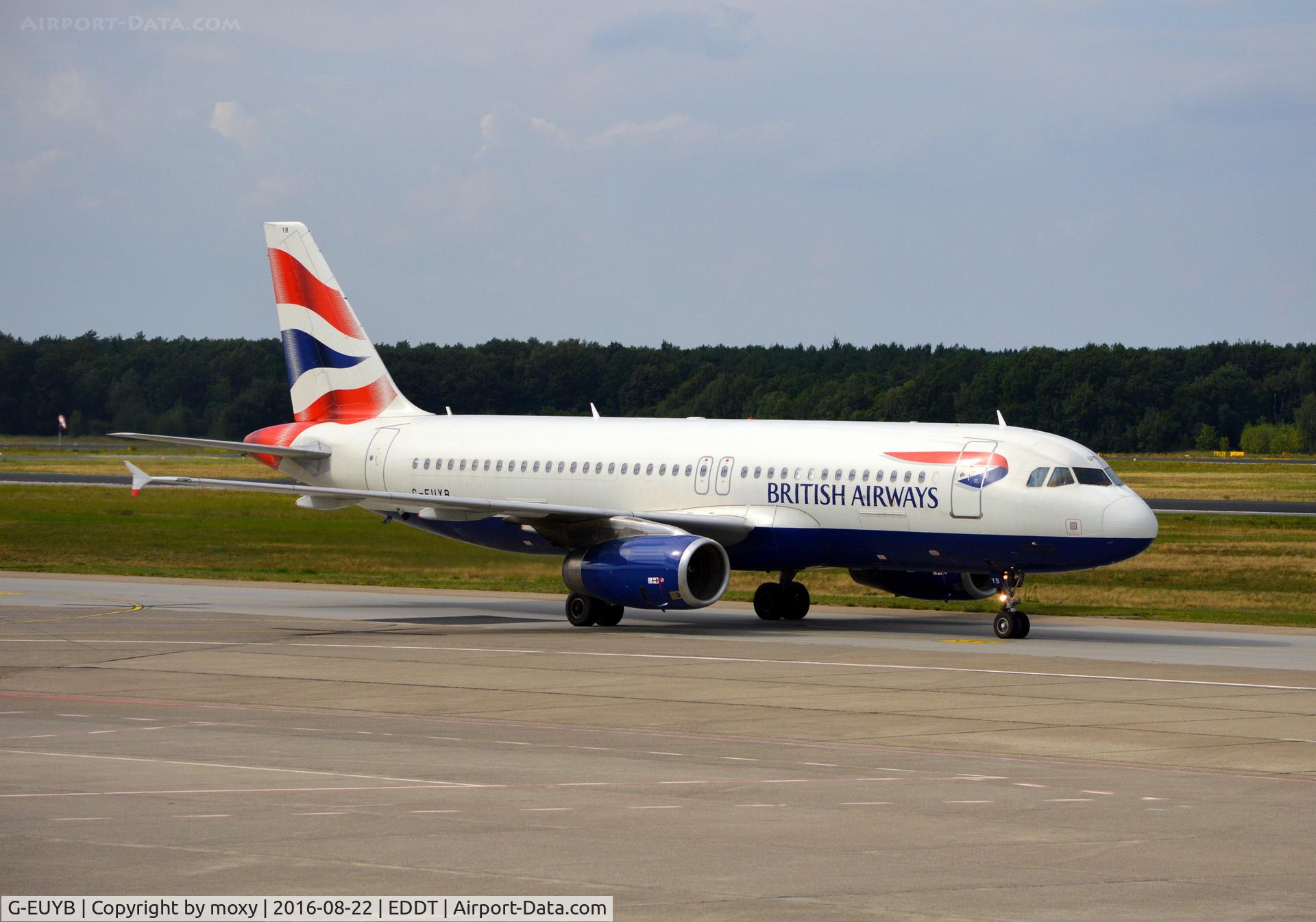 G-EUYB, 2008 Airbus A320-232 C/N 3703, Airbus A320-232 arriving Berlin Tegel.