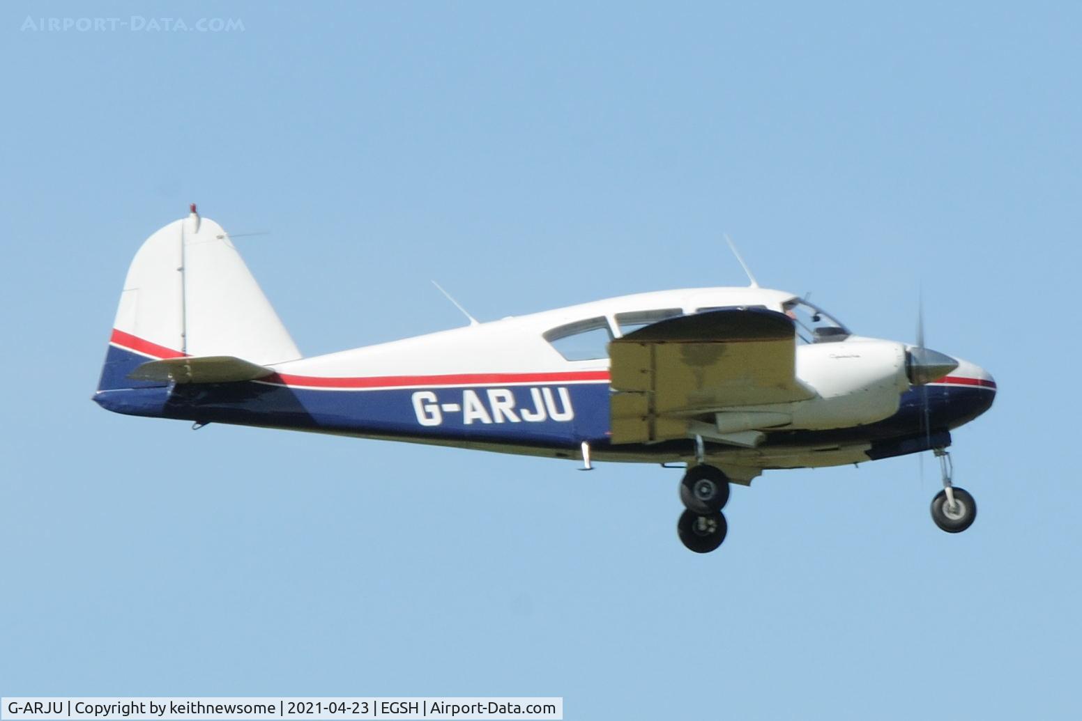 G-ARJU, 1961 Piper PA-23-160 Apache Apache C/N 23-1984, Arriving at Norwich.