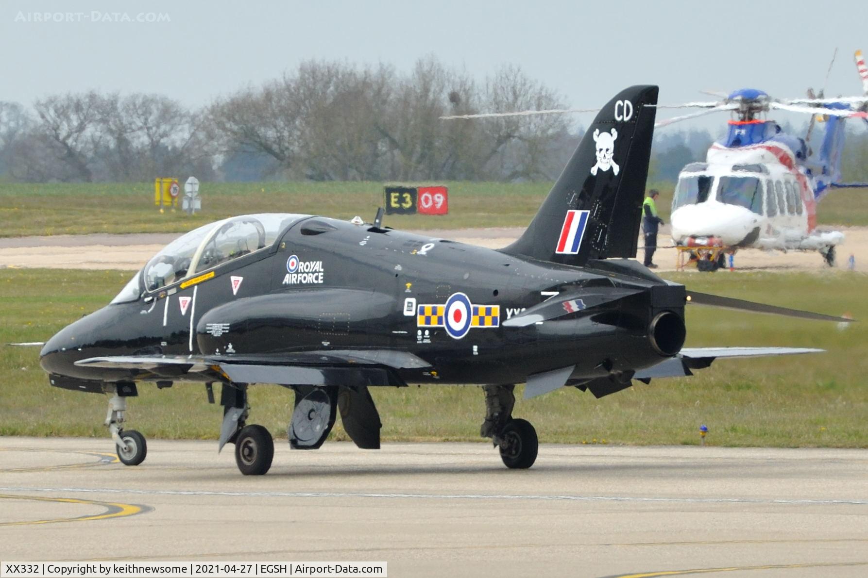 XX332, Hawker Siddeley Hawk T.1A C/N 41H-32156, Leaving Norwich following fuel stop.