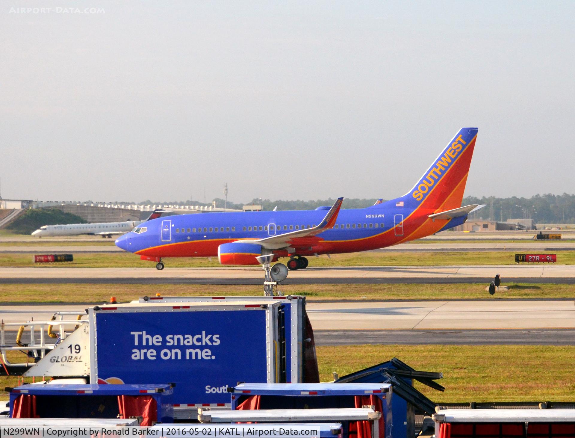 N299WN, 2007 Boeing 737-7H4 C/N 36614, Taxi Atlanta