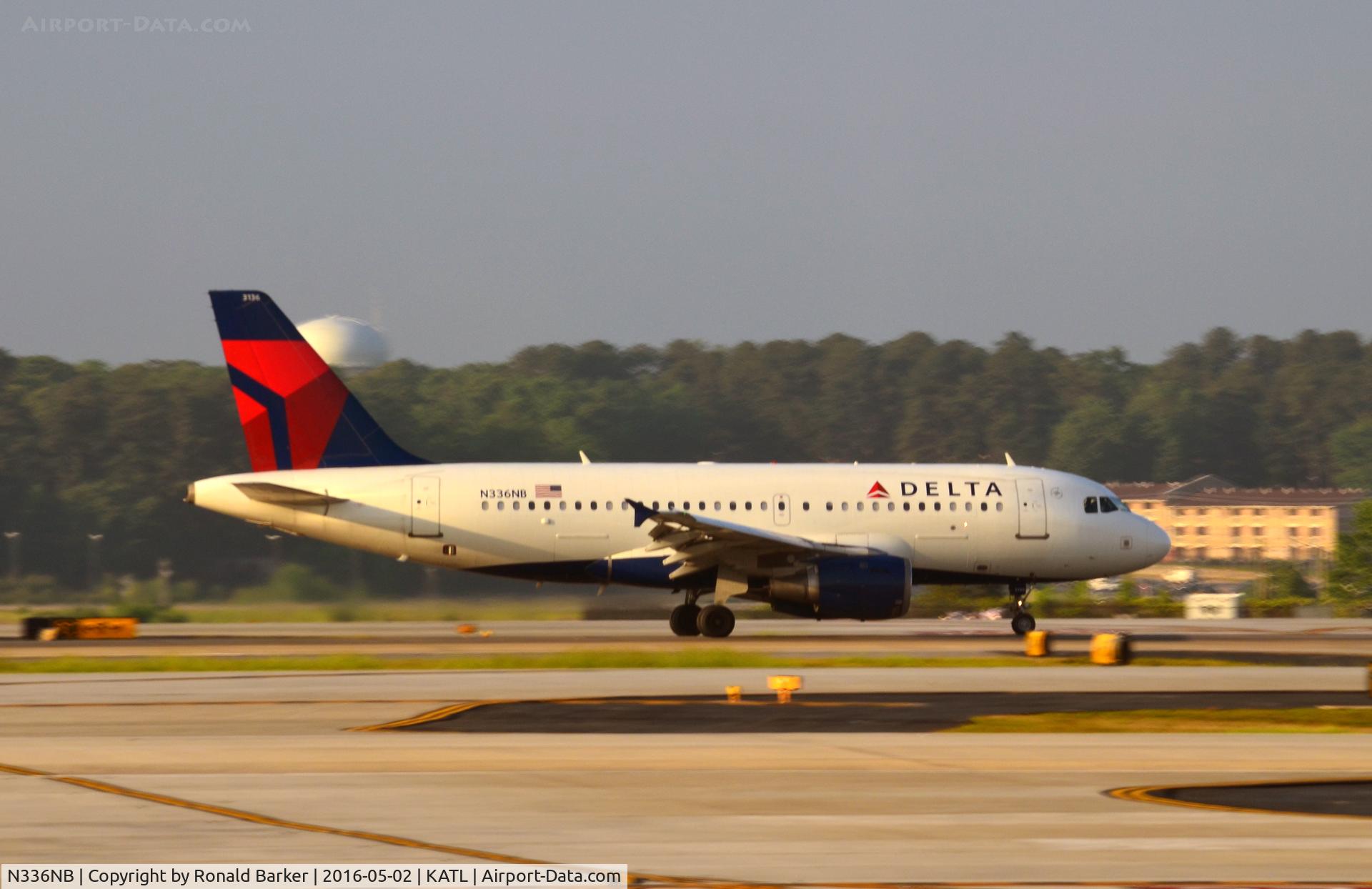 N336NB, 2002 Airbus A319-114 C/N 1683, Landing Atlanta