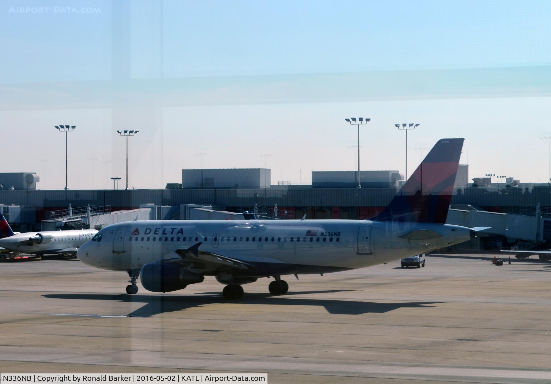 N336NB, 2002 Airbus A319-114 C/N 1683, Taxi for takeoff Atlanta