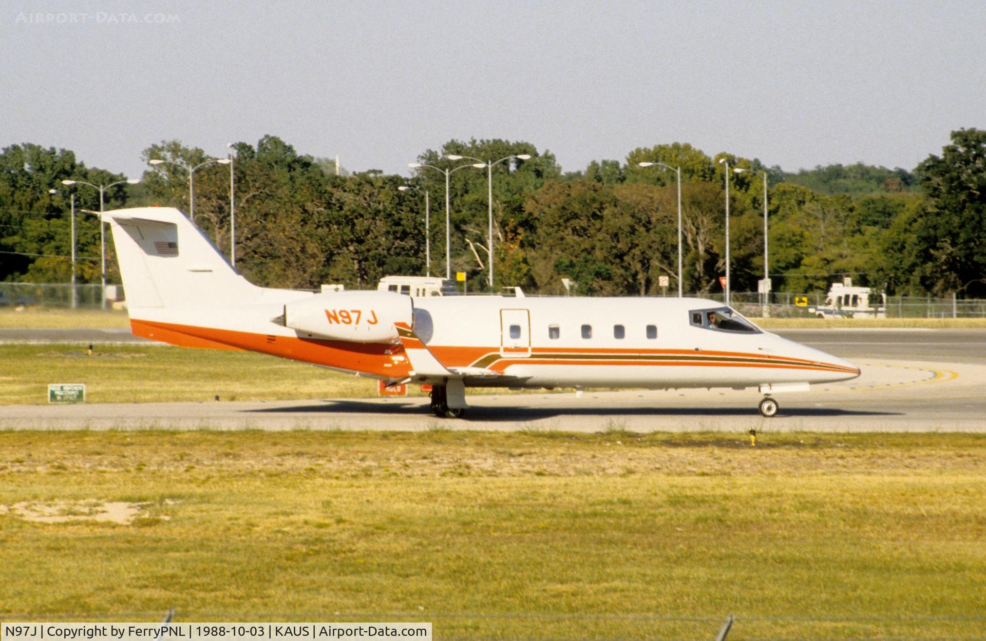 N97J, 1982 Gates Learjet 55 C/N 55-039, General Telephone Company of the Southwest Lear 55