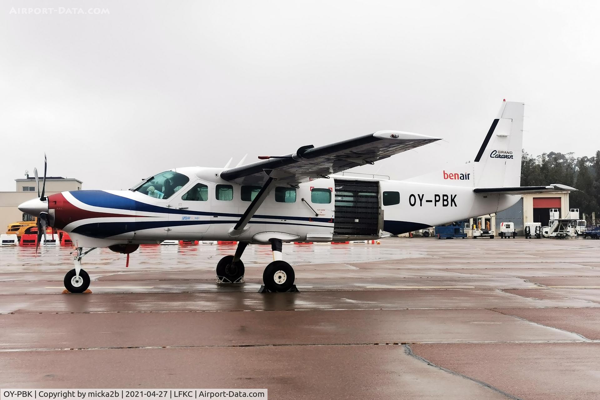 OY-PBK, 2001 Cessna 208B Grand Caravan C/N 208B-0914, Now with new nose, Parking