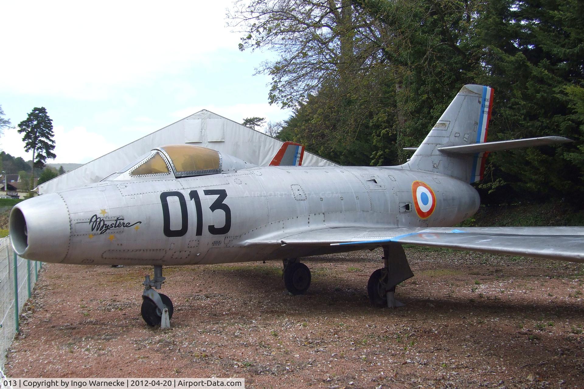 013, Dassault Mystere IIC C/N 013, Dassault Mystere II C at the Musee de l'Aviation du Chateau, Savigny-les-Beaune