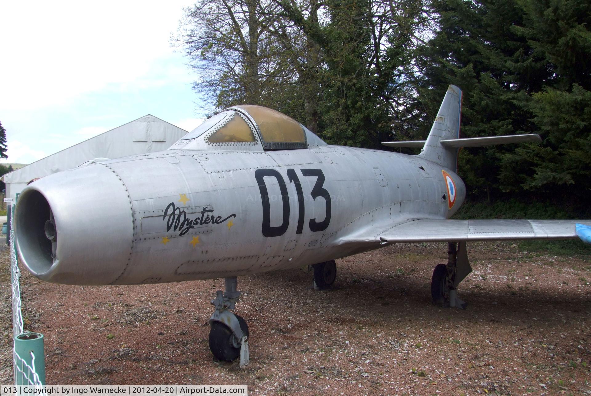 013, Dassault Mystere IIC C/N 013, Dassault Mystere II C at the Musee de l'Aviation du Chateau, Savigny-les-Beaune