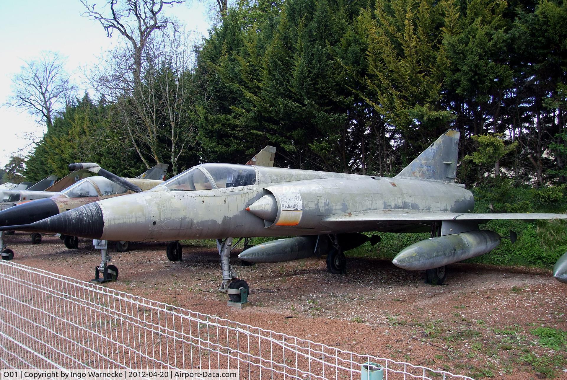 O01, Dassault Mirage IIIO C/N 001, Dassault Mirage III O at the Musee de l'Aviation du Chateau, Savigny-les-Beaune