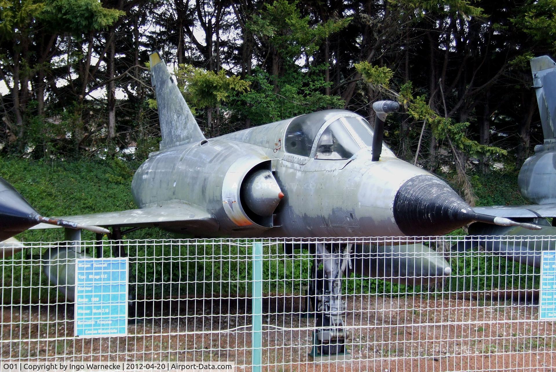 O01, Dassault Mirage IIIO C/N 001, Dassault Mirage III O at the Musee de l'Aviation du Chateau, Savigny-les-Beaune