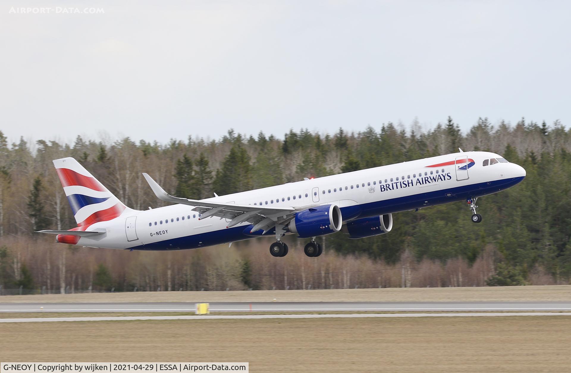 G-NEOY, 2020 Airbus A321-251NX C/N 9209, RWY 19L