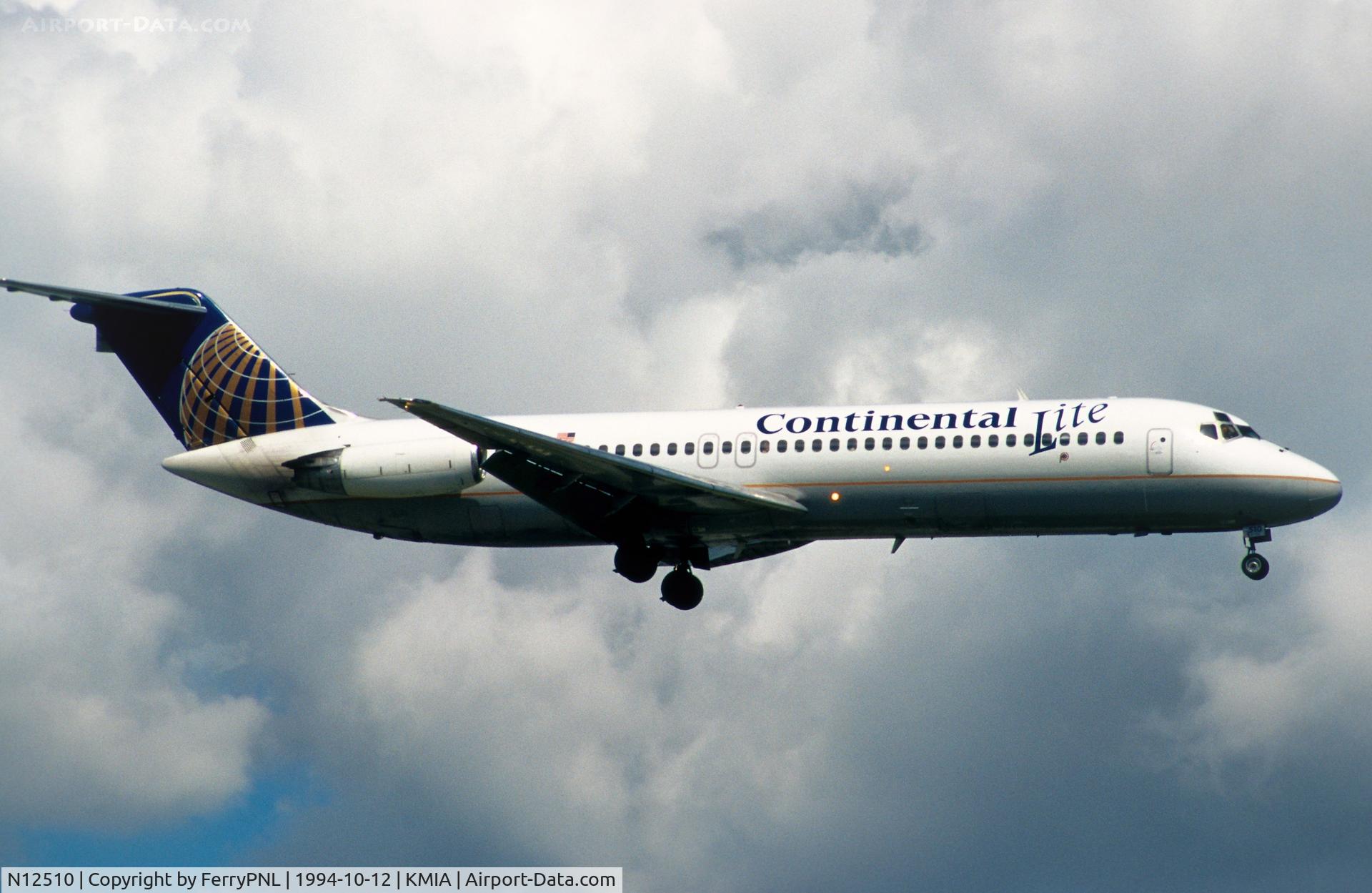 N12510, 1979 McDonnell Douglas DC-9-32 C/N 47799, Landing of Continental Air Lines DC-9-32