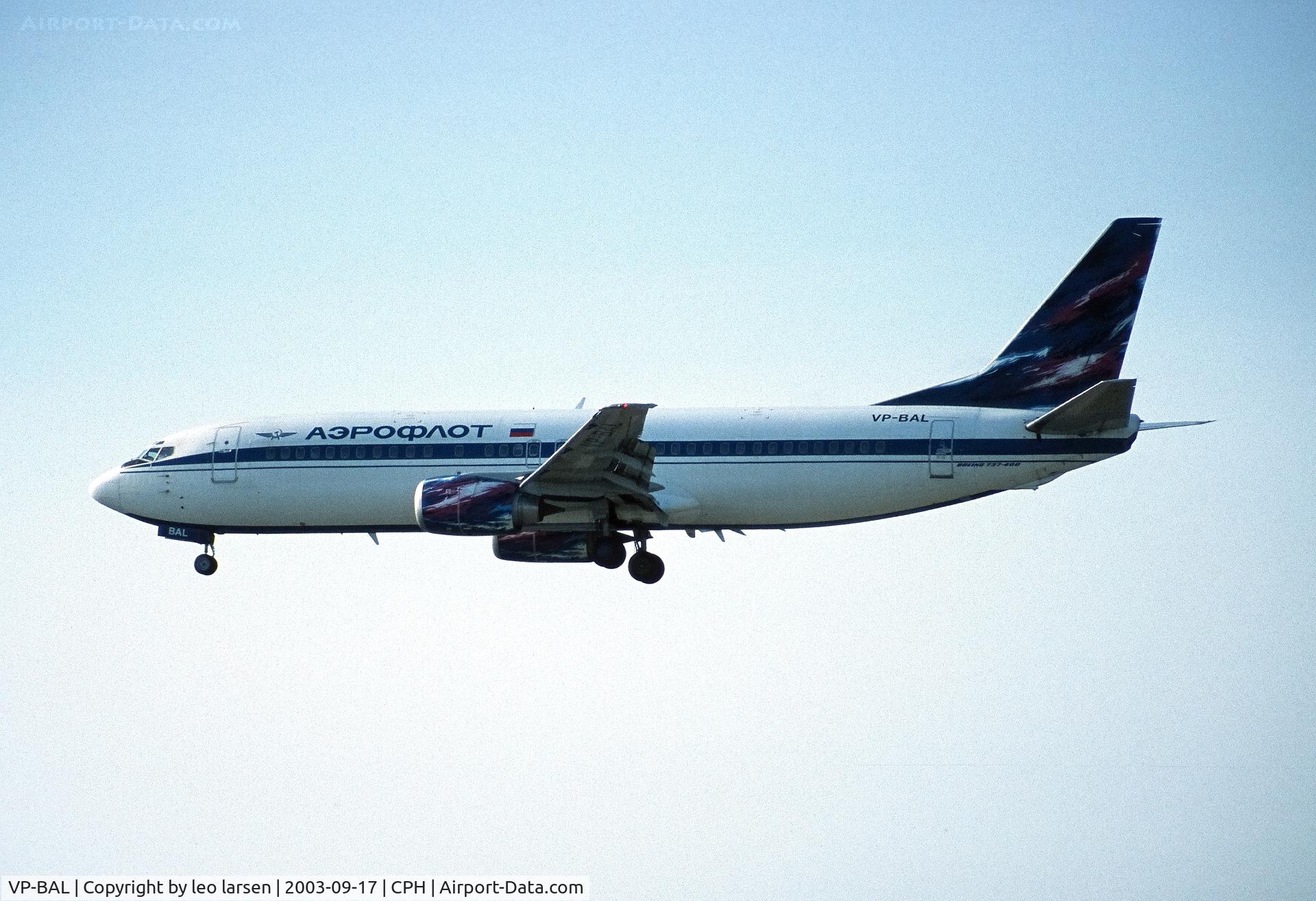 VP-BAL, 1998 Boeing 737-4M0 C/N 29204, Copenhagen 17.9.2003