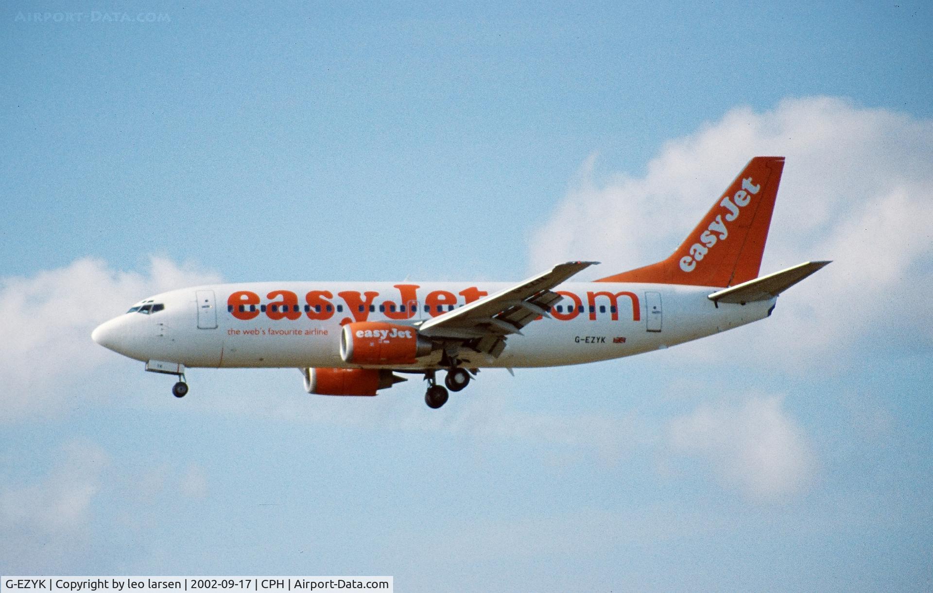 G-EZYK, 1998 Boeing 737-33V C/N 29335, Copenhagen 17.9.2003