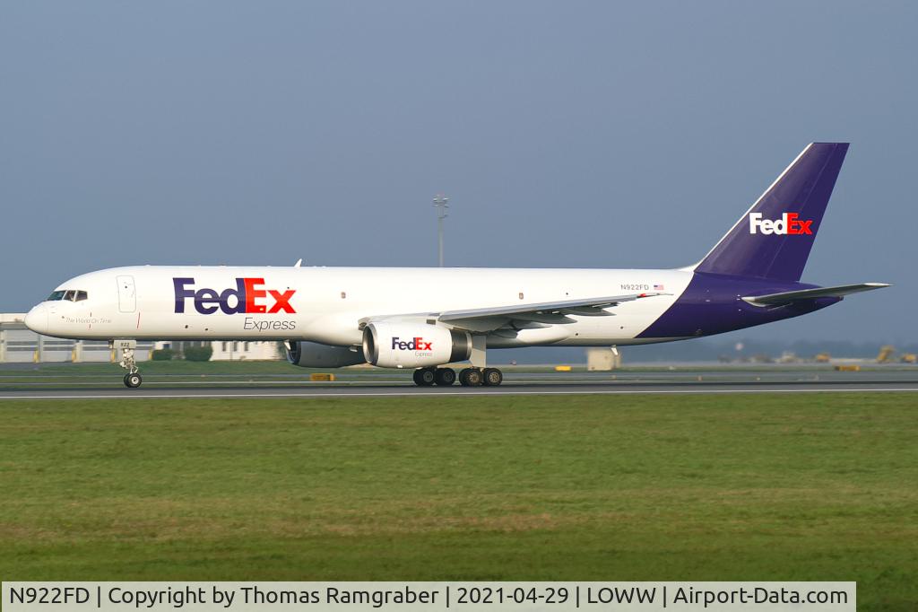 N922FD, 1989 Boeing 757-23A C/N 24293, FedEx - Federal Express Boeing 757-200(F)