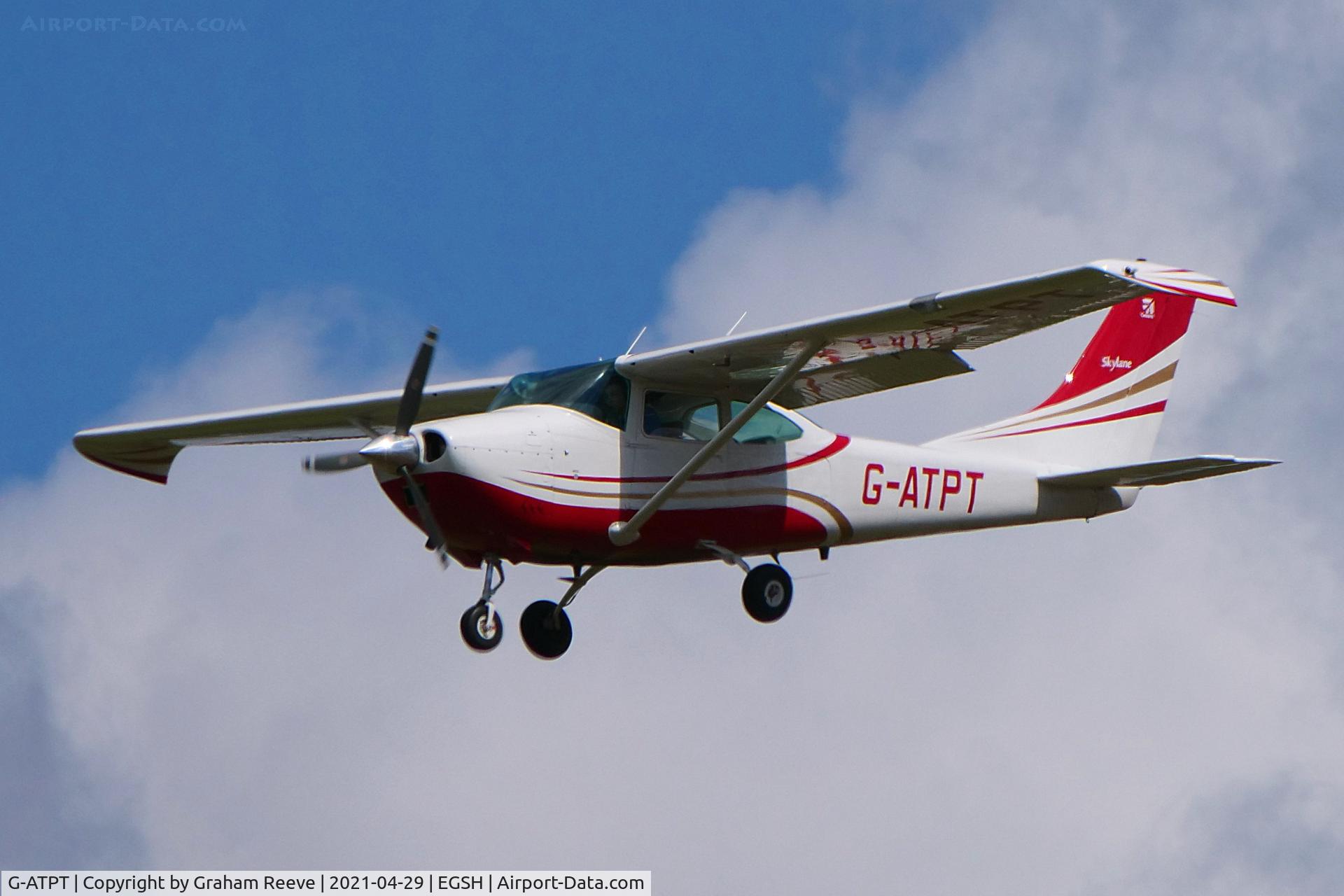 G-ATPT, 1966 Cessna 182J Skylane C/N 182-57056, Landing at Norwich.