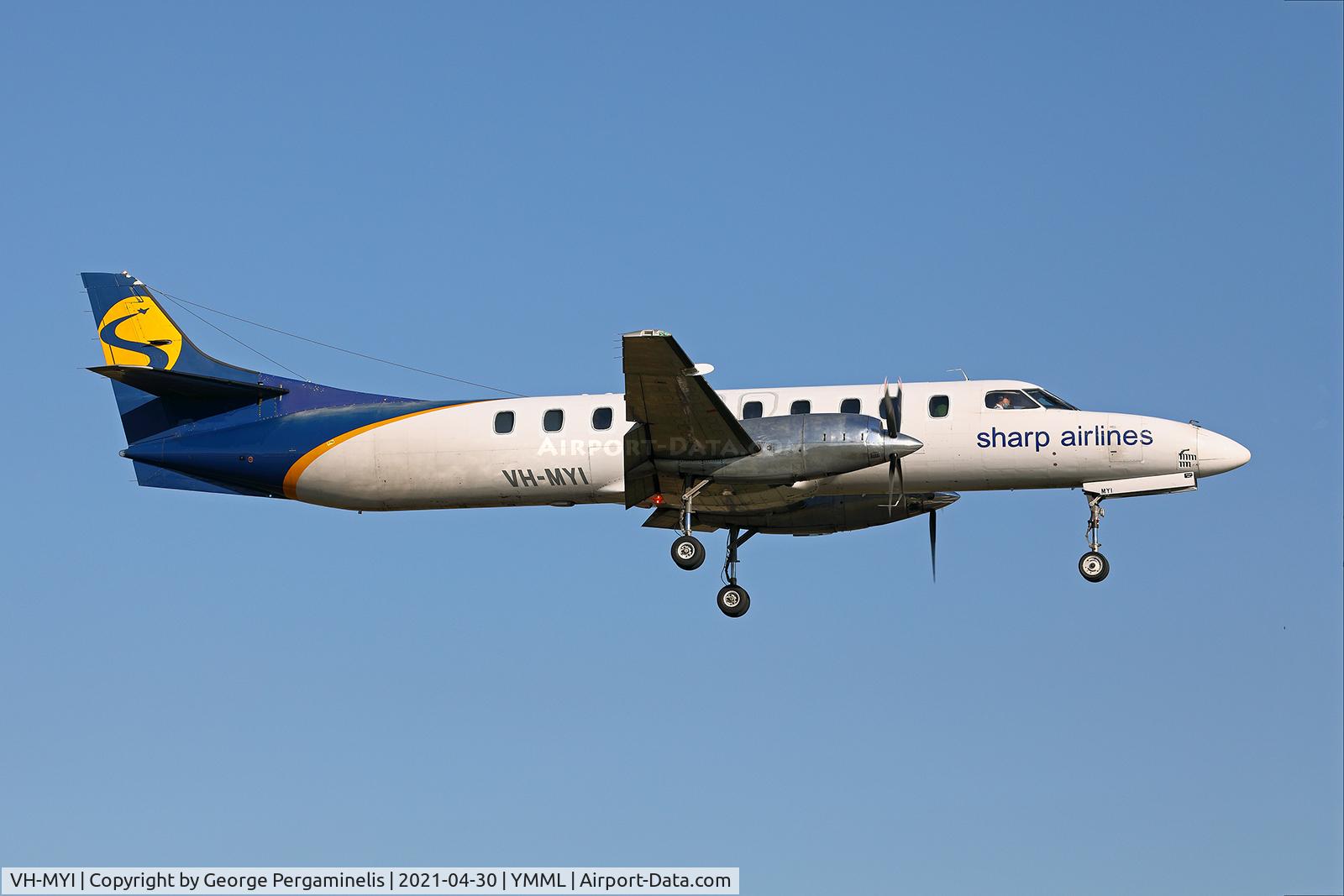 VH-MYI, 1994 Fairchild SA-227DC Metro 23 C/N DC-869B, Short final for runway 34.