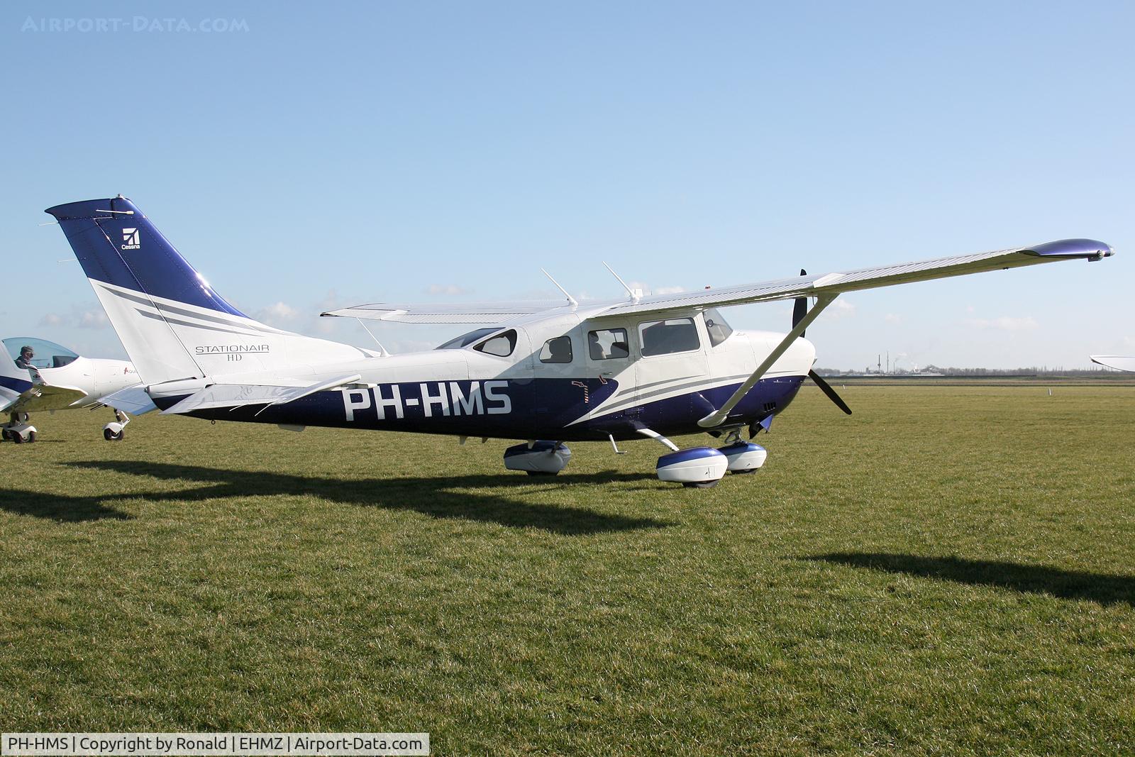 PH-HMS, Cessna T206H Turbo Stationair HD Turbo Stationair C/N T20609537, at ehmz