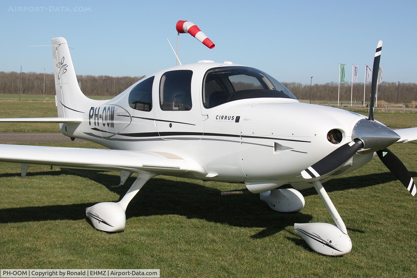 PH-OOM, 2008 Cirrus SR20 G3 GTS C/N 1977, at ehmz